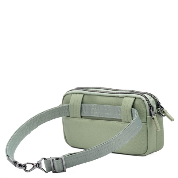 COPY - NWT Lug Coupe XL Matte Luxe VL Convertible Crossbody Bag in Sage - Picture 6 of 8